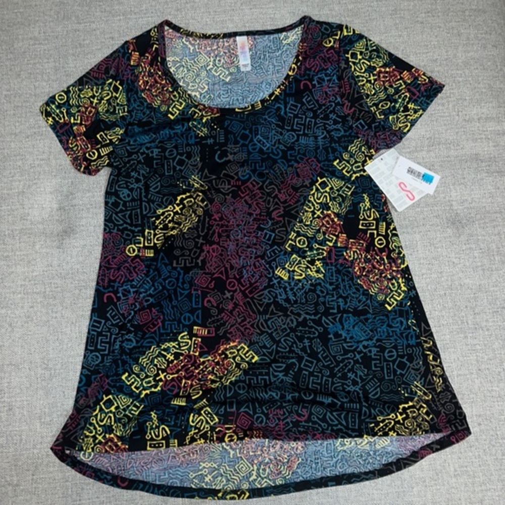 LuLaRoe Classic T Shirt Women's Size S Multi Color Geometric Print Short Sleeve